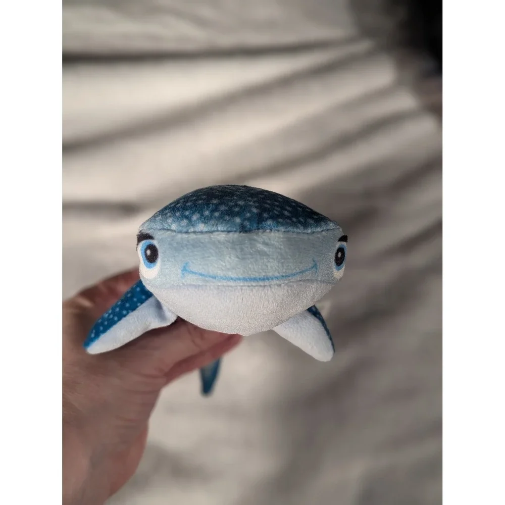 Bandai Finding Dory Destiny Whale Shark Plush Toy Kids Blue Excellent Disney